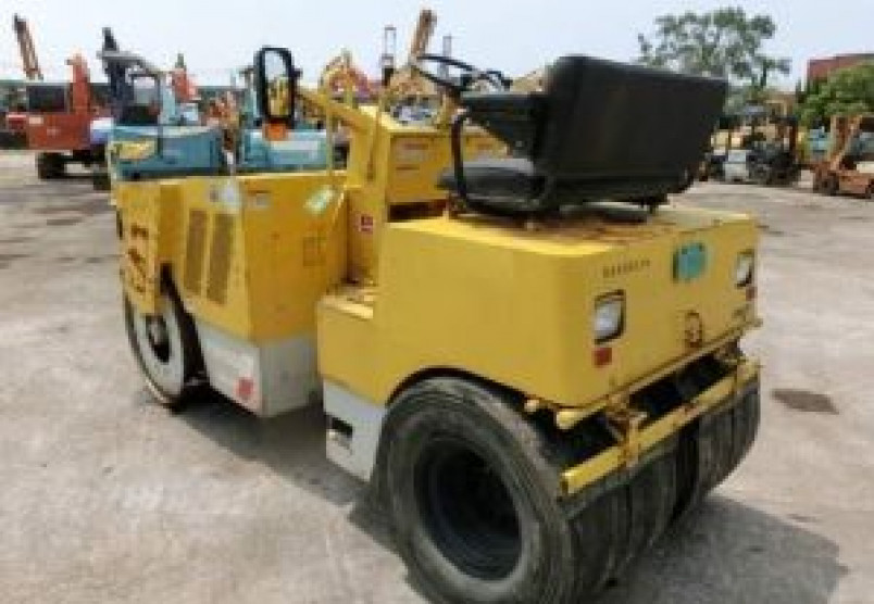 КАТОК КОМБИНИРОВАННЫЙ ТАНДЕМНЫЙ “SAKAI TW500W”