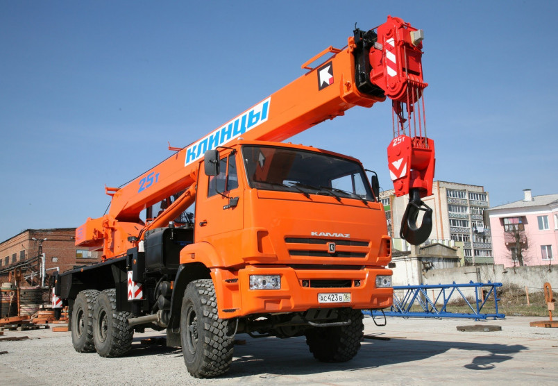 АВТОКРАН “КЛИНЦЫ” (25 ТОНН)