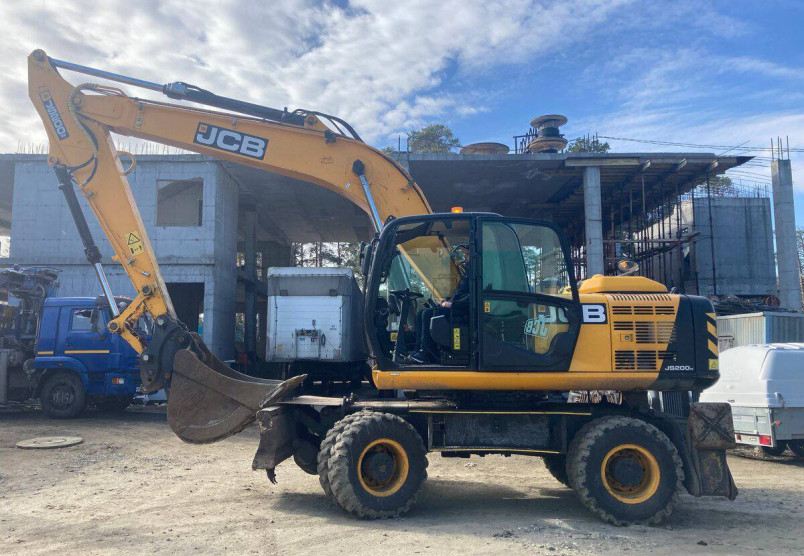 КОЛЕСНЫЙ ЭКСКАВАТОР JCB JS 200W